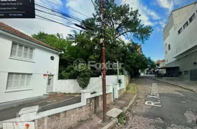 Casa à venda na rua xavier ferreira, 85, auxiliadora, porto alegre, 260 m2 por r$ 1.500.000