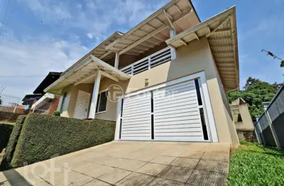 Casa com 3 quartos à venda na rua gustavo leopoldo feltes, 569, canudos, novo hamburgo, 205 m2 por r$ 870.000