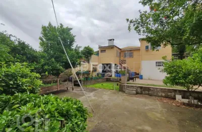 Casa com 3 quartos à venda na rua doze de outubro, 520, partenon, porto alegre, 116 m2 por r$ 519.000