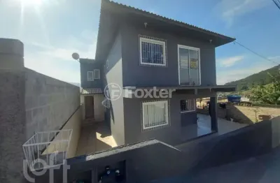 Casa com 4 quartos à venda na servidão amâncio sebastião schudt, 51, fundos, biguaçu, 255 m2 por r$ 620.000