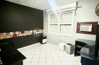 Apartamento com 2 quartos à venda na rua padre joão batista reus, 3347, camaquã, porto alegre, 54 m2 por r$ 236.550