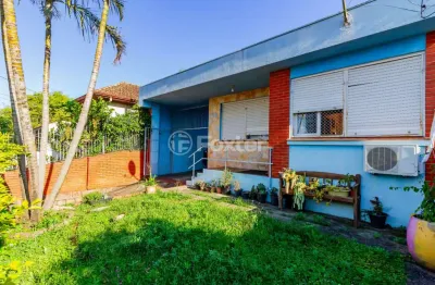 Casa com 3 quartos à venda na rua general solon, 255, jardim itu sabará, porto alegre, 266 m2 por r$ 700.000