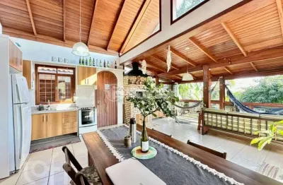 Casa com 3 quartos à venda na rua laurindo josé de souza, 1, barra da lagoa, florianópolis, 223 m2 por r$ 1.680.000