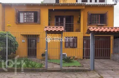 Casa com 4 quartos à venda na rua das caravelas, 46, vila ipiranga, porto alegre, 340 m2 por r$ 1.499.000