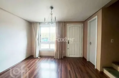 Casa em condomínio fechado com 2 quartos à venda na rua camaquã, 206, camaquã, porto alegre, 104 m2 por r$ 424.000