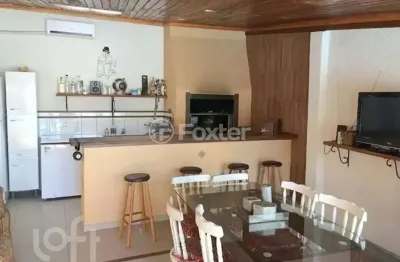 Casa com 4 quartos à venda na rua tupã, 141, vila assunção, porto alegre, 198 m2 por r$ 1.275.000