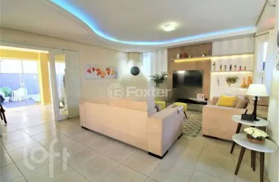 Casa com 3 quartos à venda na rua álamo, 96, hípica, porto alegre, 230 m2 por r$ 760.000