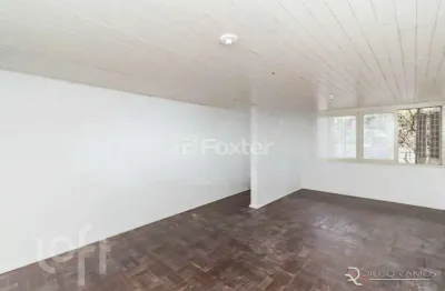 Casa com 3 quartos à venda na rua professor ivo corseuil, 210, petrópolis, porto alegre, 200 m2 por r$ 890.000