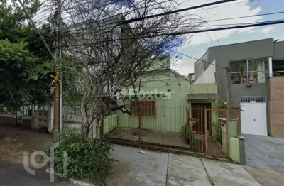Casa com 3 quartos à venda na rua miguel tostes, 662, rio branco, porto alegre, 110 m2 por r$ 814.000