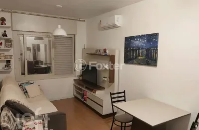 Apartamento com 2 quartos à venda na rua barão do triunfo, 217, menino deus, porto alegre, 62 m2 por r$ 349.000