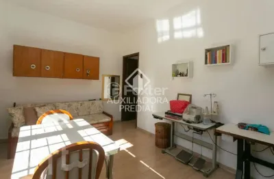 Apartamento com 2 quartos à venda na rua silva só, 139, santa cecília, porto alegre, 58 m2 por r$ 240.000