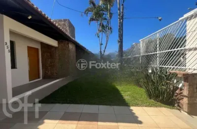 Casa com 3 quartos à venda na rua itabira, 258, itacorubi, florianópolis, 195 m2 por r$ 1.700.000