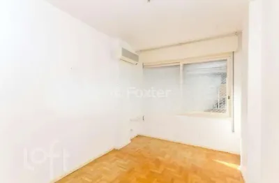 Apartamento com 2 quartos à venda na avenida senador salgado filho, 257, centro histórico, porto alegre, 63 m2 por r$ 300.000