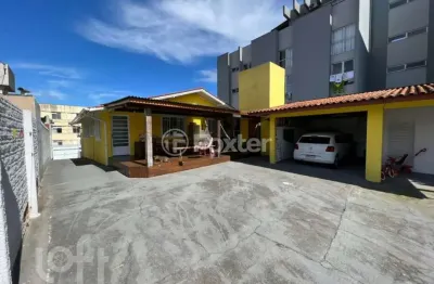 Casa com 3 quartos à venda na rua doutor abel capela, 746, coqueiros, florianópolis, 169 m2 por r$ 1.549.000