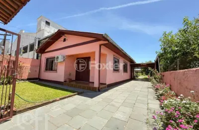 Casa com 2 quartos à venda na rua primavera, 339, rio branco, canoas, 76 m2 por r$ 500.000