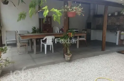 Casa com 3 quartos à venda na rua da sibipiruna, 68, cachoeira do bom jesus, florianópolis, 166 m2 por r$ 1.720.000