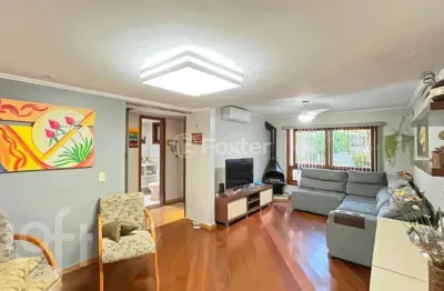 Casa em condomínio fechado com 3 quartos à venda na rua doutor pereira neto, 2057, tristeza, porto alegre, 172 m2 por r$ 795.000