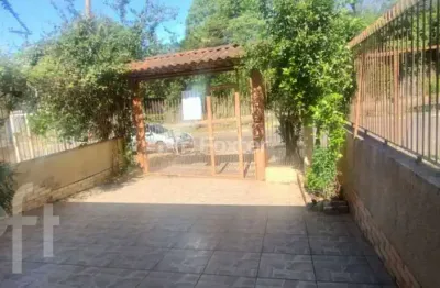Casa com 3 quartos à venda na avenida capitão garibaldi pinto dos santos, 2320, parque granja esperança, cachoeirinha, 100 m2 por r$ 265.000