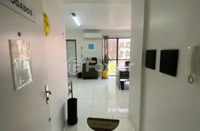 Sala comercial com 1 sala à venda na rua marcílio dias, 1261, centro, novo hamburgo, 32 m2 por r$ 160.000