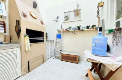 Casa com 3 quartos à venda na rua marcelo küfner, 46, hípica, porto alegre, 144 m2 por r$ 430.000
