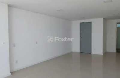 Sala comercial com 1 sala à venda na praça dom feliciano, 78, centro histórico, porto alegre, 46 m2 por r$ 220.000