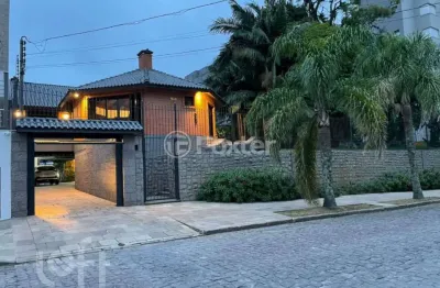 Casa com 3 quartos à venda na rua danilo antônio bridi, 267, bela vista, caxias do sul, 1080 m2 por r$ 2.250.000