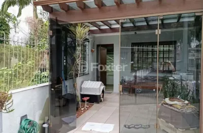 Casa com 3 quartos à venda na praça breno caldas, 242, jardim itu sabará, porto alegre, 144 m2 por r$ 650.000