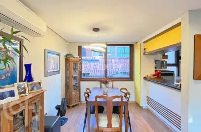 Casa em condomínio fechado com 3 quartos à venda na avenida guaíba, 4680, vila assunção, porto alegre, 226 m2 por r$ 950.000
