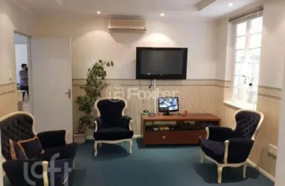 Casa com 3 quartos à venda na avenida bastian, 294, menino deus, porto alegre, 200 m2 por r$ 2.300.000