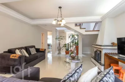 Casa com 4 quartos à venda na avenida cai, 865, cristal, porto alegre, 272 m2 por r$ 1.100.000