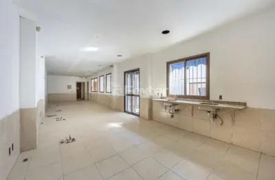 Casa comercial com 2 salas à venda na rua francisco ferrer, 470, rio branco, porto alegre, 180 m2 por r$ 890.000