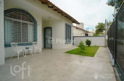 Casa com 4 quartos à venda na Rua Doutor Félix Contreiras Rodrigues, 432, Partenon, Porto Alegre, 230 m2 por R$ 1.425.000