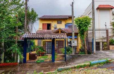 Casa com 4 quartos à venda na rua antônio ribeiro, 160, santo antônio, porto alegre, 180 m2 por r$ 950.000