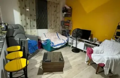 Apartamento com 2 quartos à venda na rua barbedo, 474, menino deus, porto alegre, 64 m2 por r$ 300.000