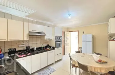 Casa com 4 quartos à venda na rua joão palma da silva, 70, espírito santo, porto alegre, 202 m2 por r$ 725.000