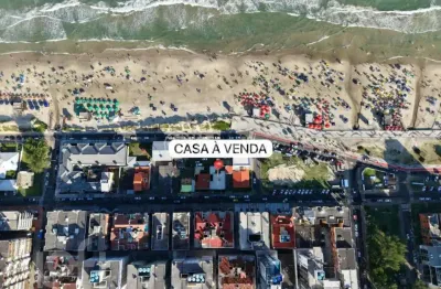 Casa com 3 quartos à venda na avenida beira mar, 1270, zona nova, capão da canoa, 164 m2 por r$ 2.480.000