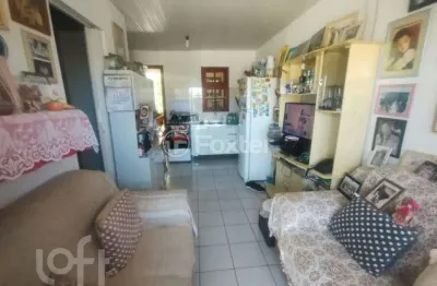 Casa com 2 quartos à venda na rua mário vieira marques, 79, hípica, porto alegre, 41 m2 por r$ 290.000