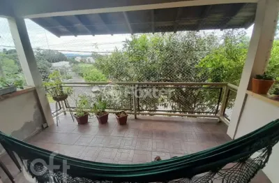 Casa com 3 quartos à venda na rua itacolomy, 40, rondônia, novo hamburgo, 179 m2 por r$ 430.000