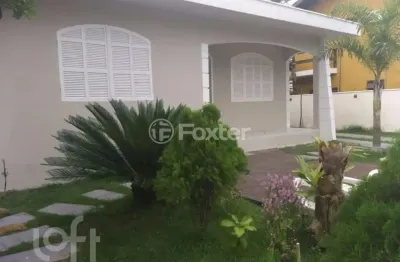 Casa com 4 quartos à venda na servidão farias, 60, rio tavares, florianópolis, 266 m2 por r$ 1.240.000