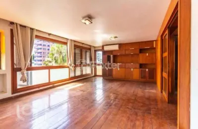 Apartamento com 3 quartos à venda na rua joão caetano, 20, três figueiras, porto alegre, 153 m2 por r$ 820.000