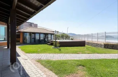 Casa com 7 quartos à venda na rua lúcia helena schramm, 101, armação do pântano do sul, florianópolis, 316 m2 por r$ 6.000.000