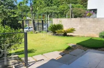 Casa com 3 quartos à venda na rua doutor sérgio de figueiredo, 300, guarujá, porto alegre, 293 m2 por r$ 1.272.000