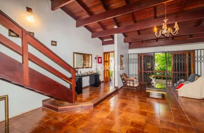 Casa com 3 quartos à venda na rua doutor paulo franco dos reis, 40, boa vista, porto alegre, 240 m2 por r$ 3.769.800