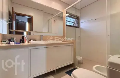 Casa com 3 quartos à venda na rua comendador rodolfo gomes, 338, menino deus, porto alegre, 236 m2 por r$ 1.500.000