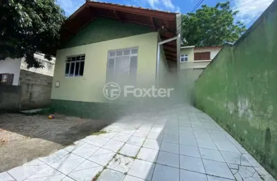Casa com 4 quartos à venda na rua padre schrader, 238, agronômica, florianópolis, 250 m2 por r$ 1.400.000
