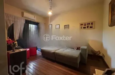 Casa com 3 quartos à venda na rua dário totta, 499, teresópolis, porto alegre, 180 m2 por r$ 890.000