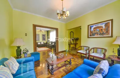 Casa com 3 quartos à venda na avenida pirapó, 131, petrópolis, porto alegre, 230 m2 por r$ 1.670.000
