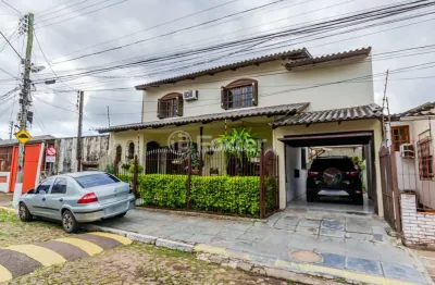 Casa em condomínio fechado com 5 quartos à venda na rua coronel massot, 1073, cristal, porto alegre, 209 m2 por r$ 800.000