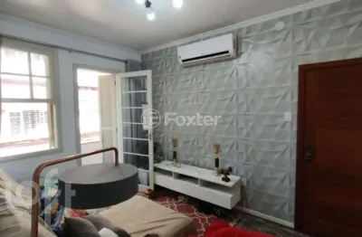 Apartamento com 2 quartos à venda na rua vinte e quatro de maio, 85, centro histórico, porto alegre, 47 m2 por r$ 290.000