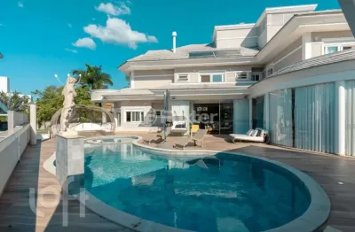 Casa com 7 quartos à venda na avenida dos búzios, 3068, jurerê internacional, florianópolis, 900 m2 por r$ 45.000.000